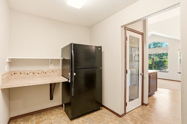 Building Photo - 11830 N Bedivere Dr