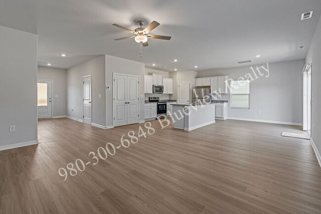 Building Photo - Brand New 4 Bedroom, 2.5 Baths, 2 story house