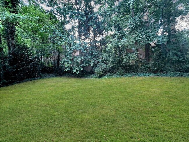 Building Photo - 4125 Maple Ferry Dr