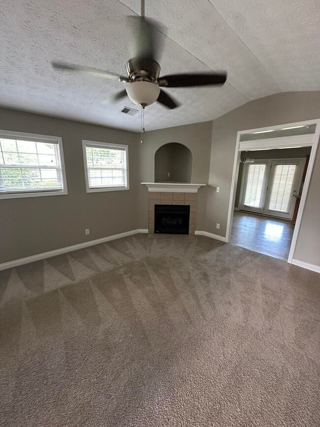 Building Photo - 106 Bluegrass Beat Cove