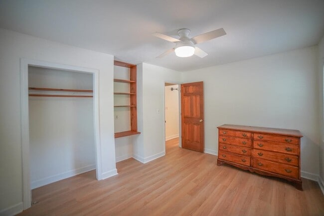Building Photo - 2020 Cynthia Dr