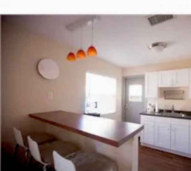 Building Photo - 2175 Goldenrod St