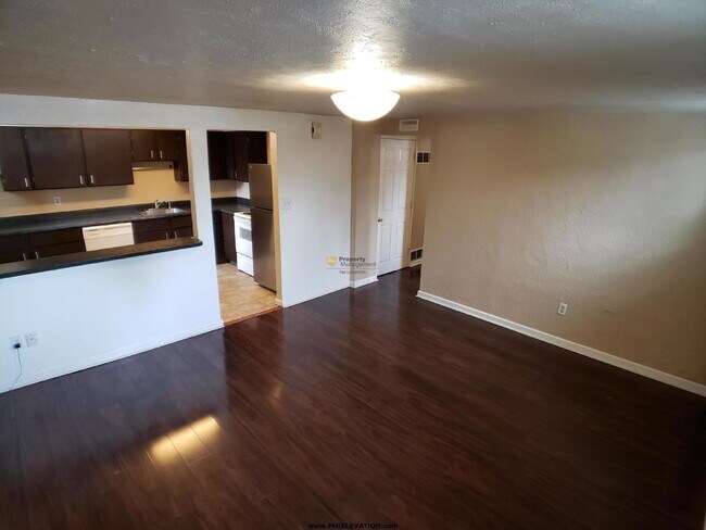 Building Photo - 4288 N Hooker St