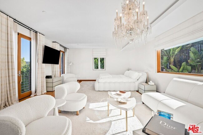 Building Photo - 2437 Apollo Dr