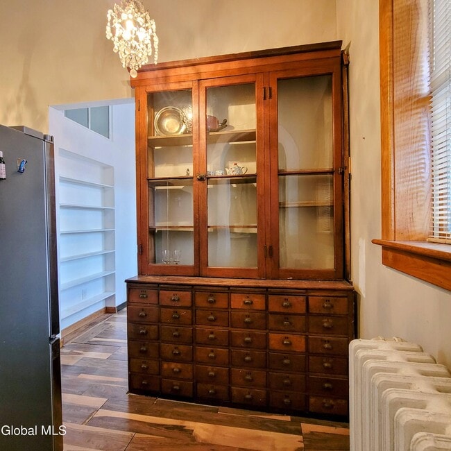 Building Photo - 199 2nd St