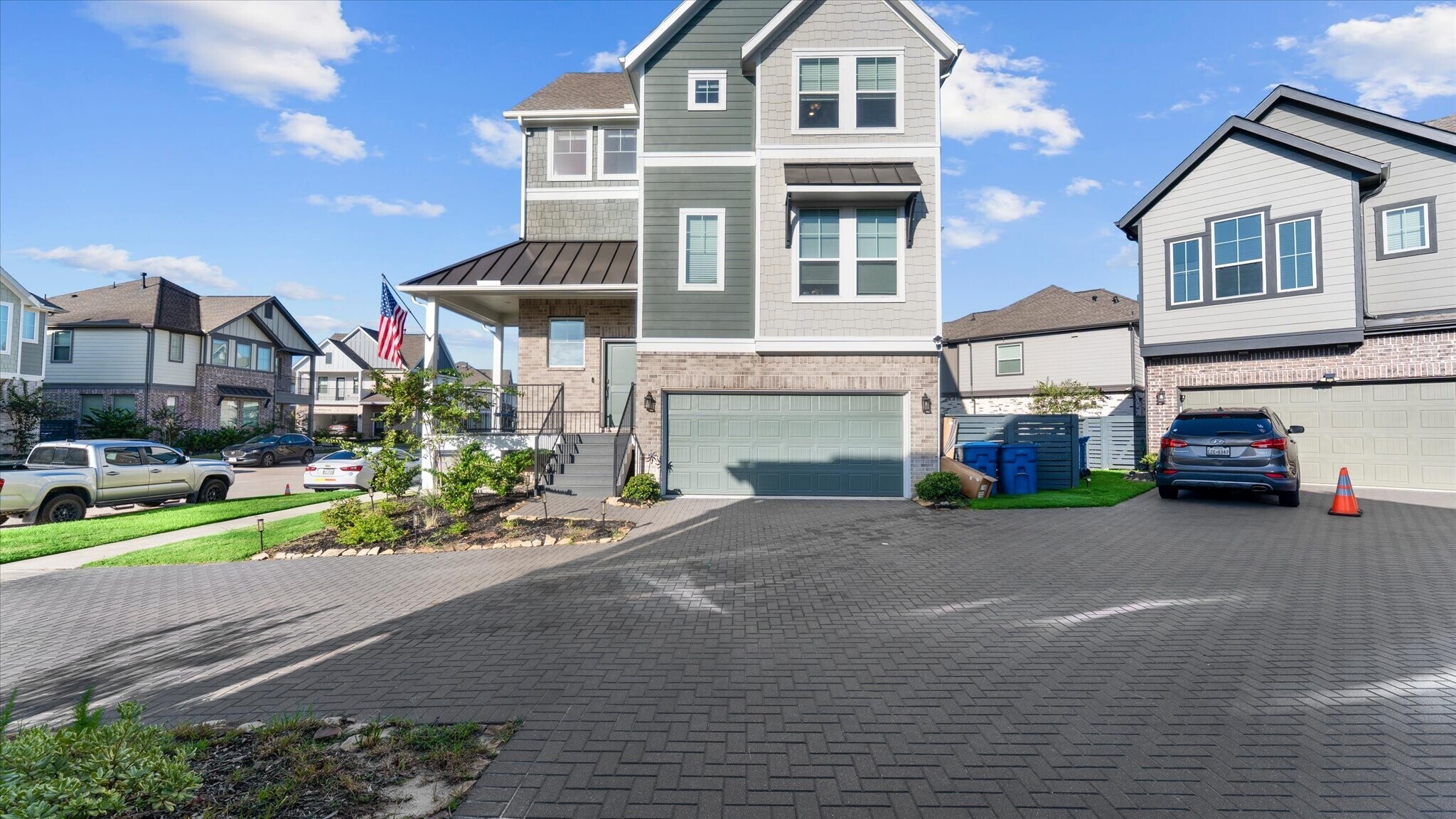 Building Photo - 15135 Colorado Bnd Pk Dr