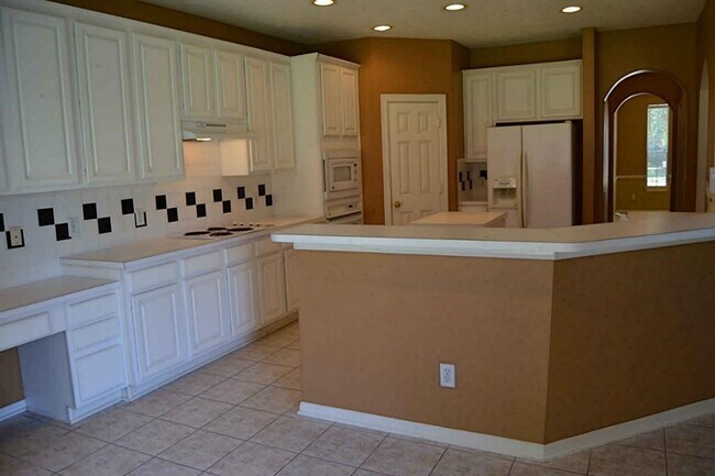 Building Photo - 23718 Hawkins Creek Ct