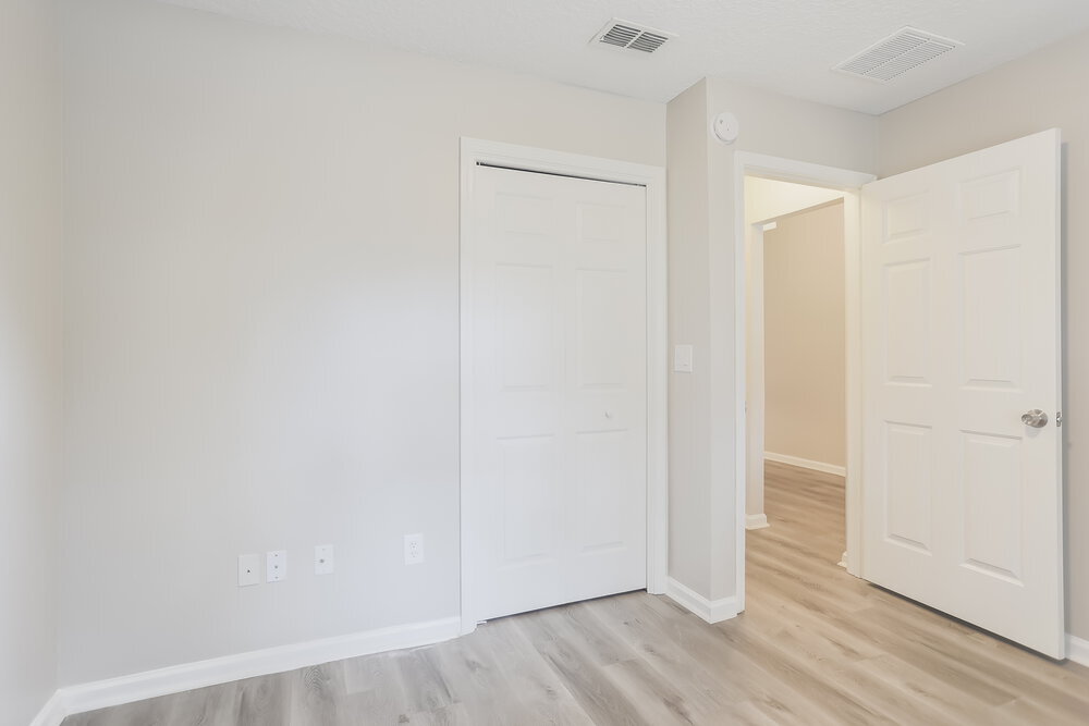 Building Photo - 1703 Canopy Oaks Dr