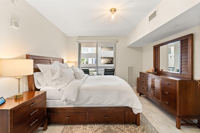 Building Photo - 1830 Radius Dr