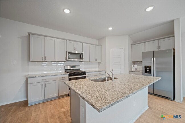 Building Photo - 465 Payton Dr