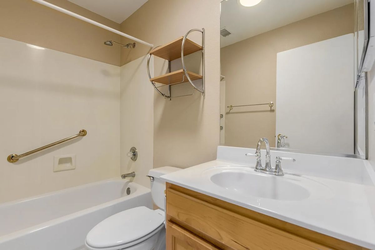 Building Photo - 21819 N 48th St