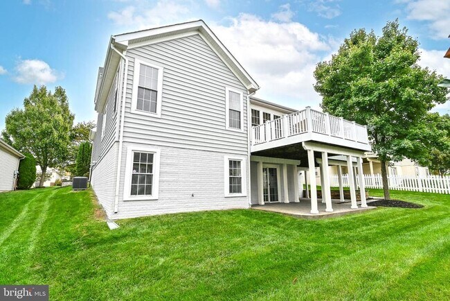 Building Photo - 6916 Birkenhead Pl