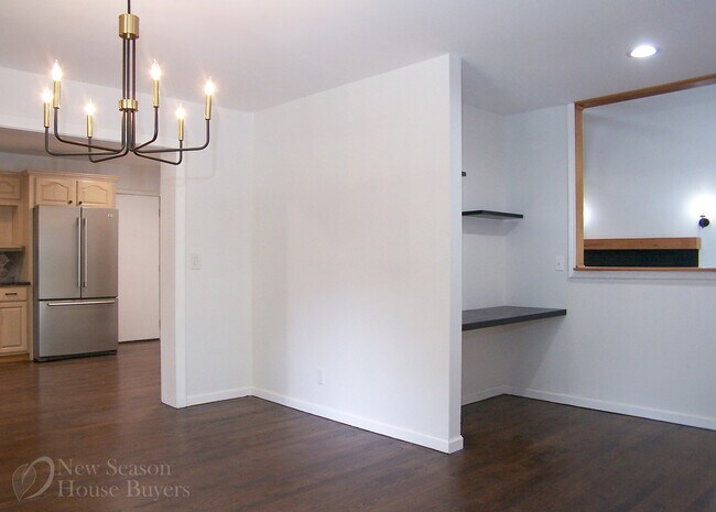 Building Photo - 126 Smith Ave