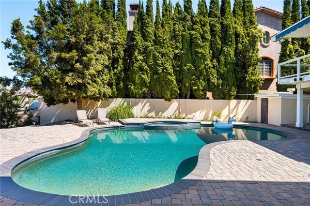 Building Photo - 11081 Hunting Horn Dr