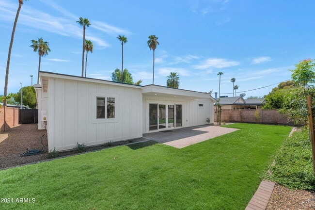 Building Photo - 4154 N 35th Pl