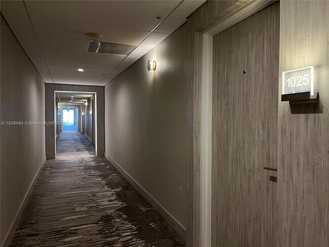 Building Photo - 10275 Collins Ave