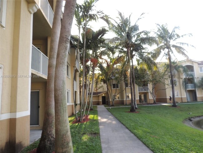 Building Photo - 2600 S University Dr