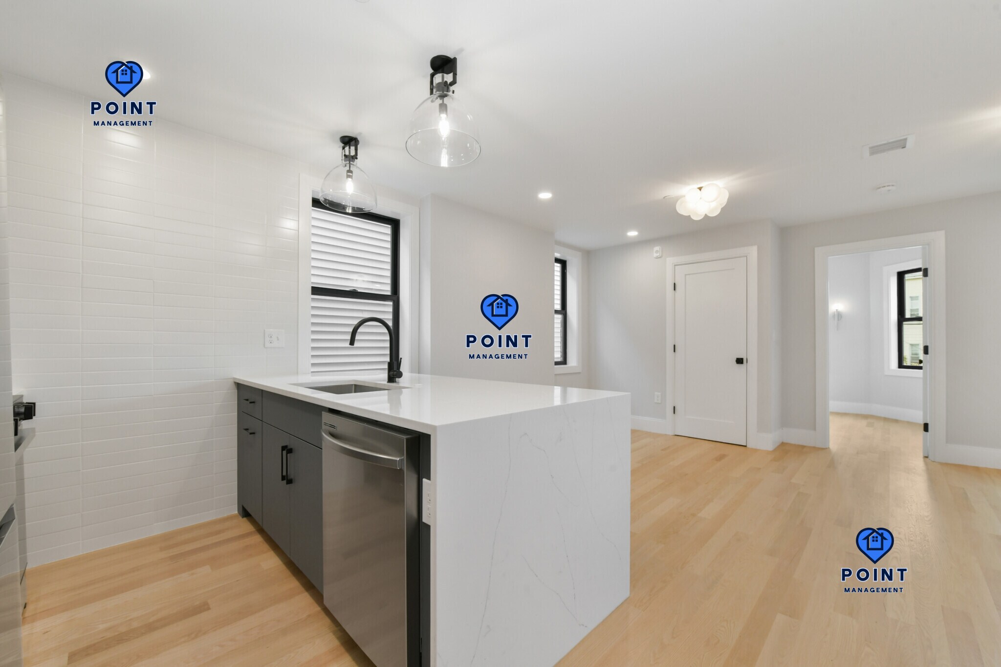 Building Photo - 516 Sumner St