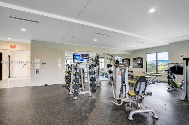 Building Photo - 10500 NW 78th Terrace