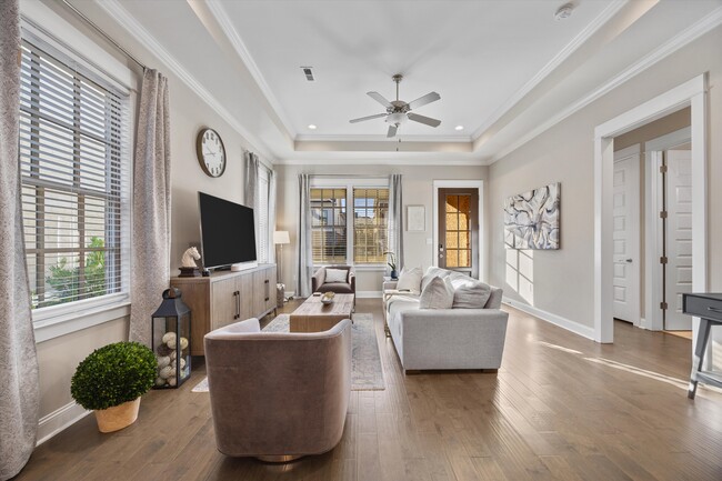 Building Photo - 107 Poydras St