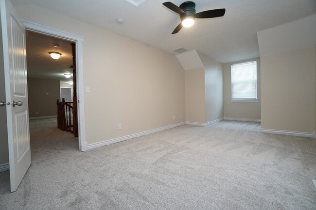 Building Photo - 11565 W Zachery Ave