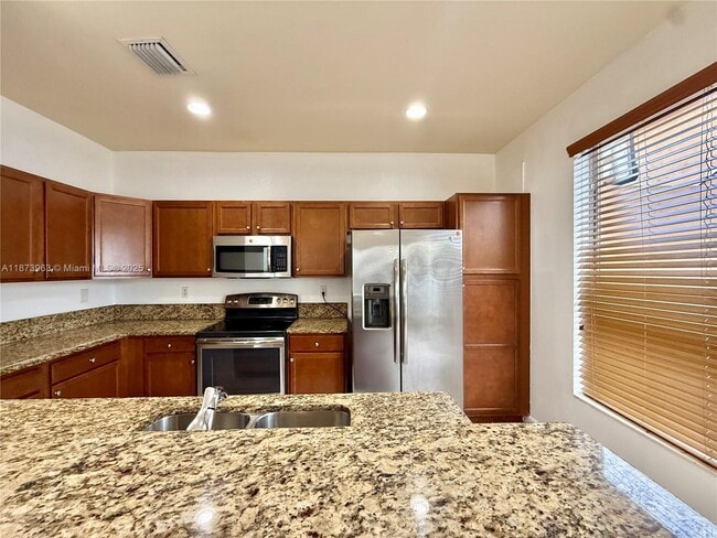 Building Photo - 9575 SW 171st Pl