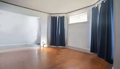 Building Photo - 43 Nazing St