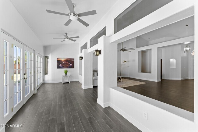 Building Photo - 1804 W Madero St