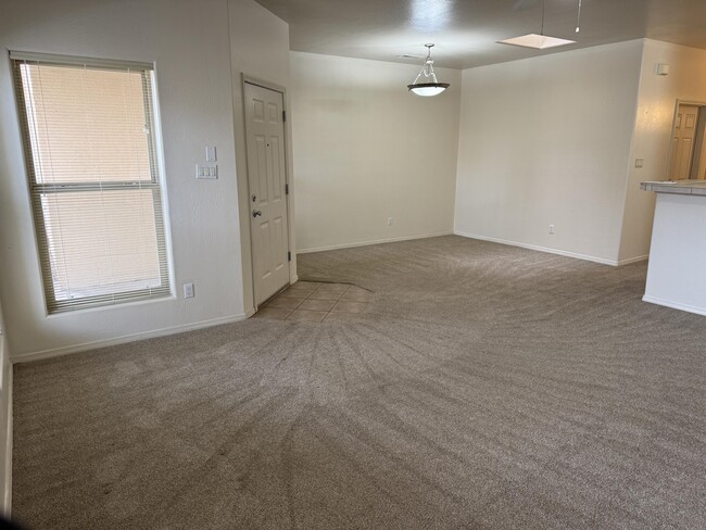 Building Photo - 3059 Southern Blvd SE