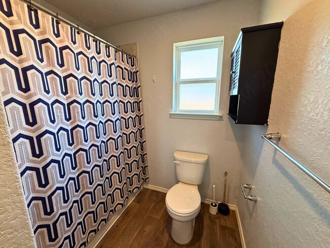 Building Photo - 5907 Kendall Cv