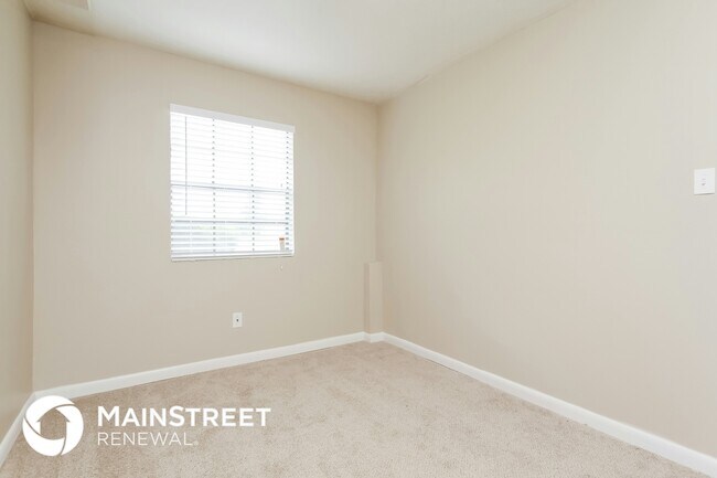 Building Photo - 7335 Buck Creek Dr