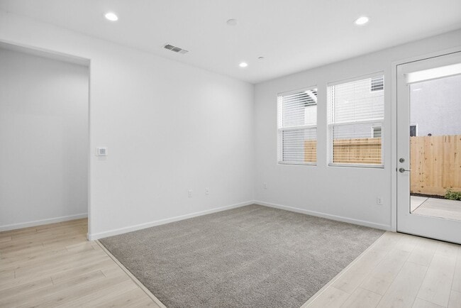 Building Photo - Brand New 4 Bedroom 3 Bathroom with solar in NW Visalia!!!