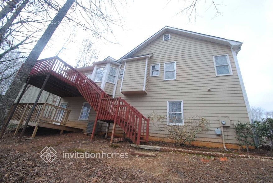 Building Photo - 182 Shallow Ridge Ln NE