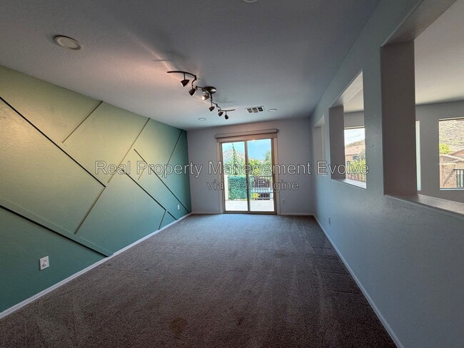 Building Photo - 5164 W Quail Track Dr
