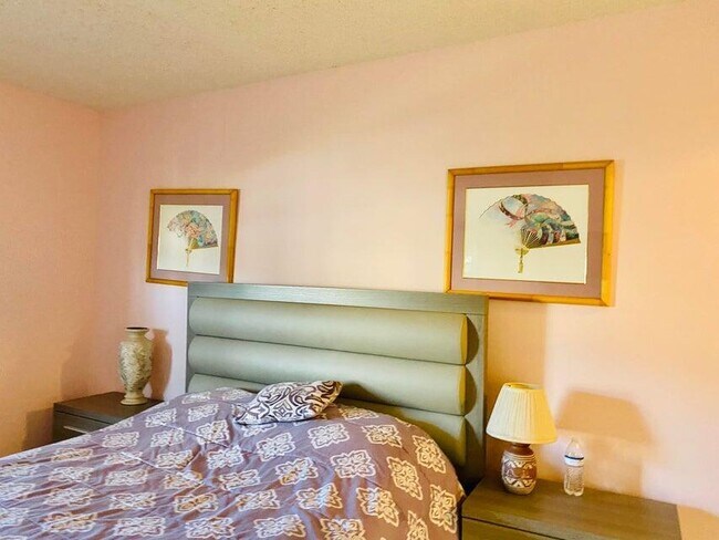 Building Photo - 809 Normandy Trail