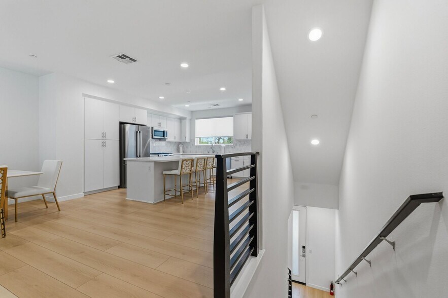 Building Photo - 13107 W Lumina Way