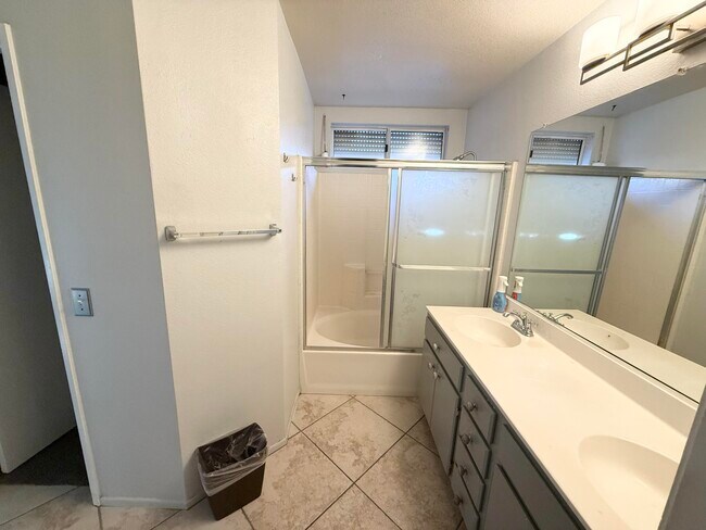 Building Photo - 80409 Windsong Way