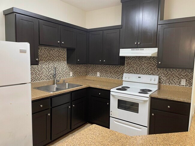 Building Photo - 5402 Marcella Ave