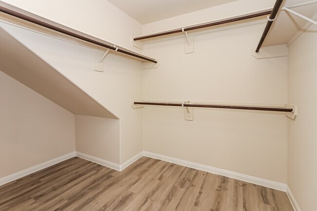 Building Photo - 5534 Plantation Forest Dr