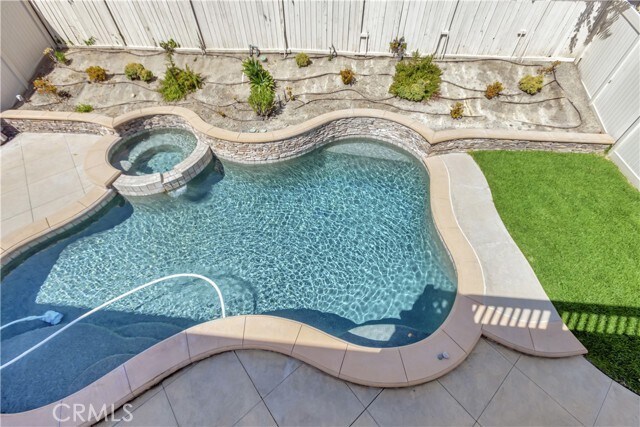 Building Photo - 47 Creek View Rd