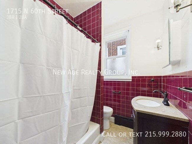 Building Photo - 1715 N 60th St