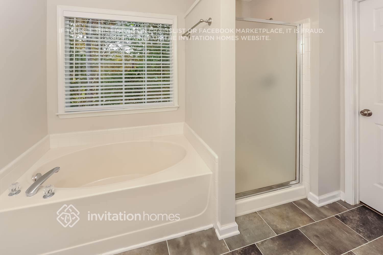 Building Photo - 112 Regent Pl