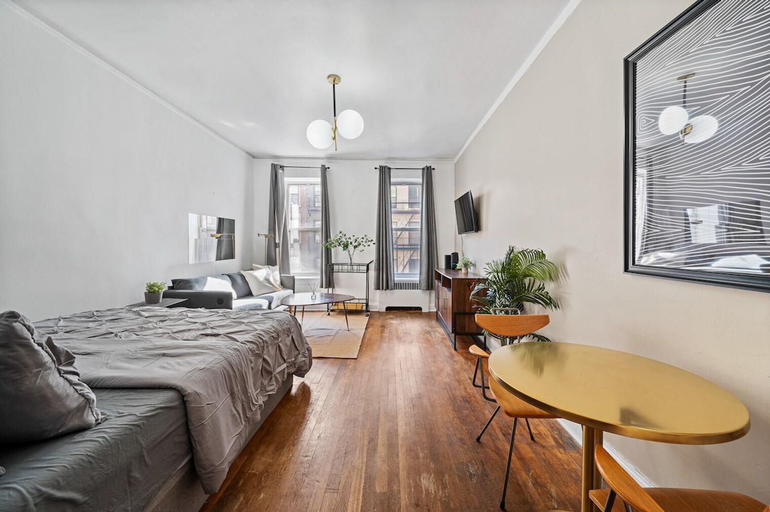 Building Photo - 343 E 51st St