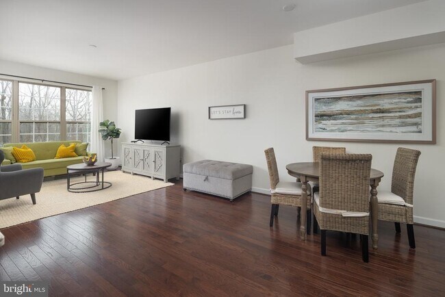 Building Photo - 7933 Turtle Crk Cir