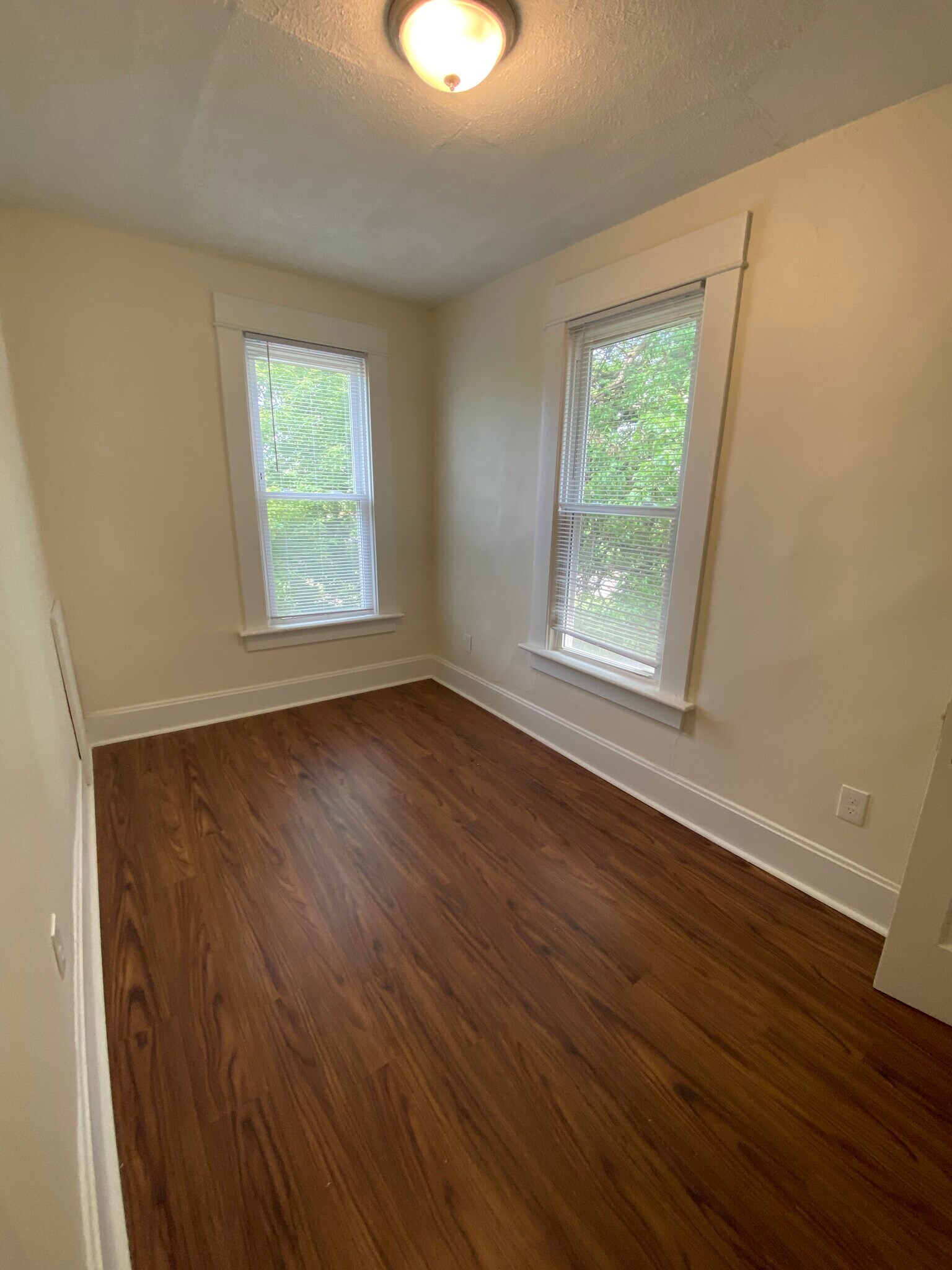 Building Photo - 82 Dana Ave