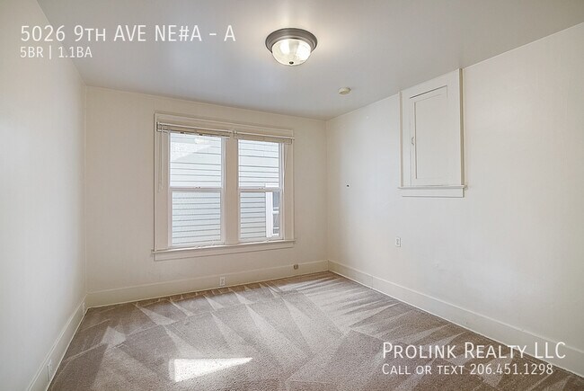 Building Photo - 5026 9th Ave NE