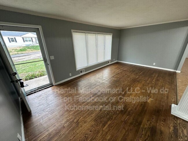 Building Photo - 5016 Norwood Ave