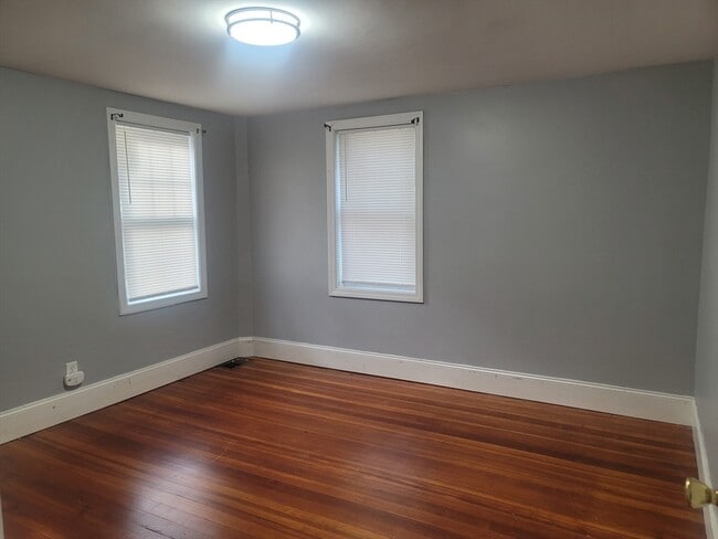 Building Photo - 237 Colburn St