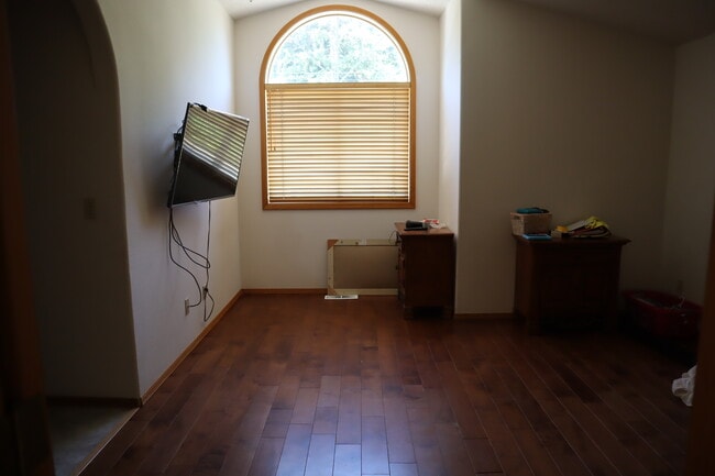 Building Photo - 3012 SE 157th Ave