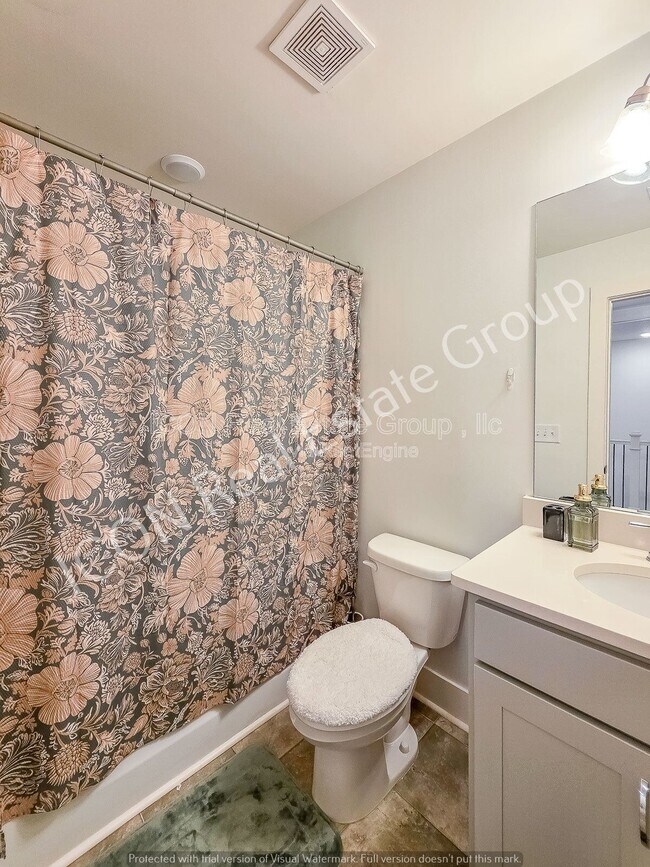 Building Photo - 5786 Calle Vis Dr